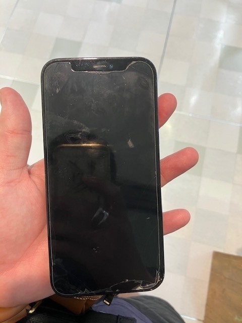 iPhone iPhone 12 Pro 128GB Softbank（スマホ）の商品画像 - 査定依頼日：2026年8月25日 - 最高査定価格：32,500円