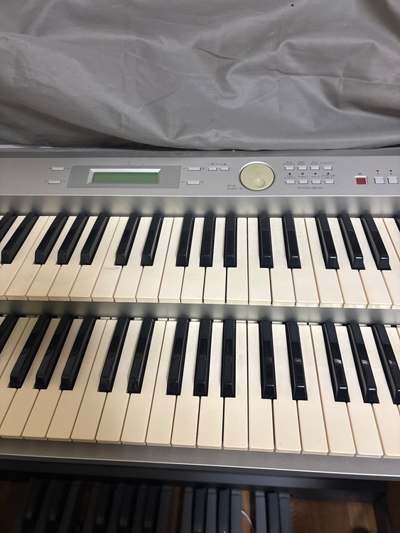 ステージアELB-01（ピアノ・楽器・PA機材）の商品画像 - 査定依頼日：2026年4月14日 - 最高査定価格：5,000円