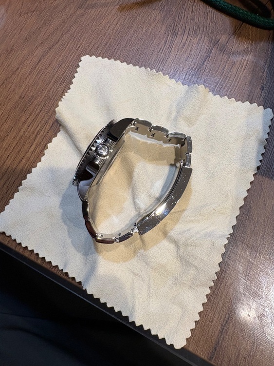 ロレックス シードゥエラー 12660（高級時計）の商品画像 - 査定依頼日：2025年6月17日 - 最高査定価格：1,800,000円