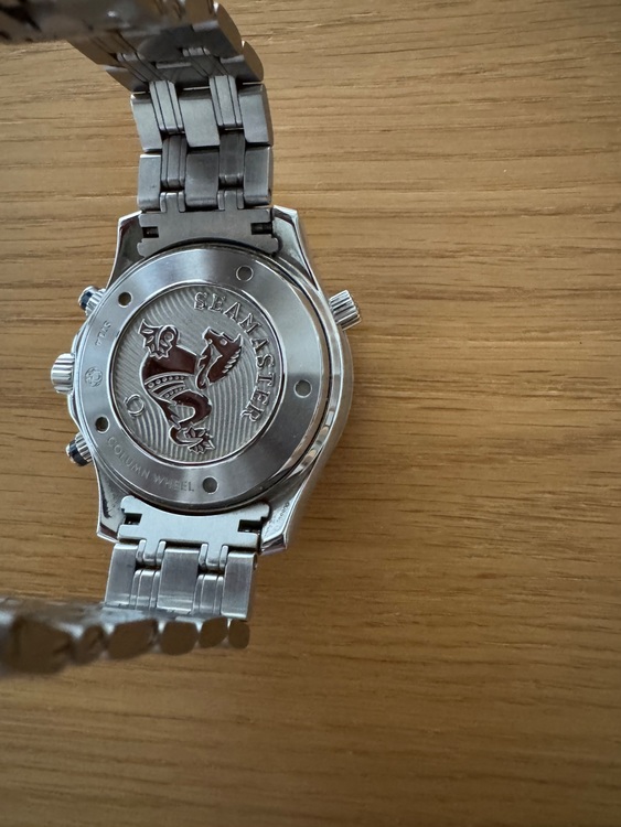 オメガ シーマスター 212.30.44.50.03.00（高級時計）の商品画像 - 査定依頼日：2025年8月27日 - 最高査定価格：500,000円