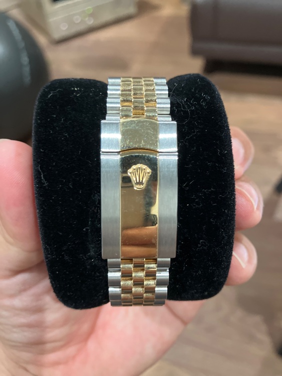 ロレックス デイトジャスト 126333-6261（高級時計）の商品画像 - 査定依頼日：2025年8月17日 - 最高査定価格：2,550,000円