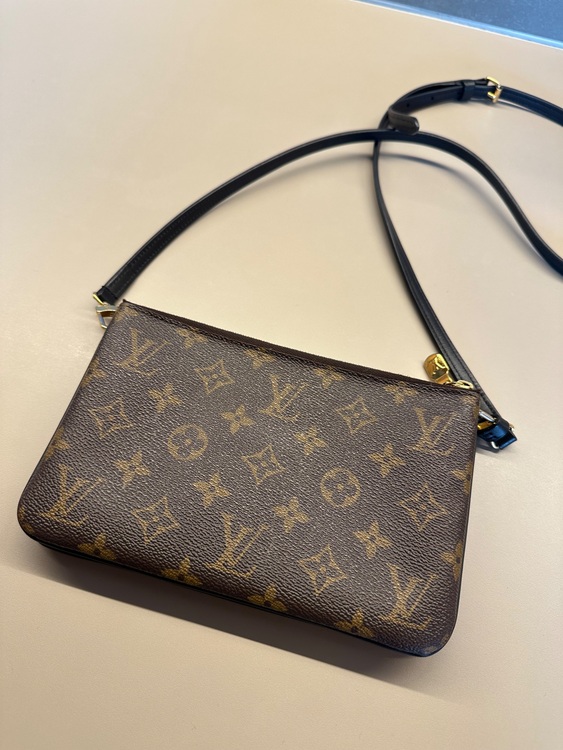 ルイ・ヴィトン M69203 モノグラム・ジャイアント リバース モノグラム ポ（ブランドバッグ）の商品画像 - 査定依頼日：2025年10月2日 - 最高査定価格：150,000円