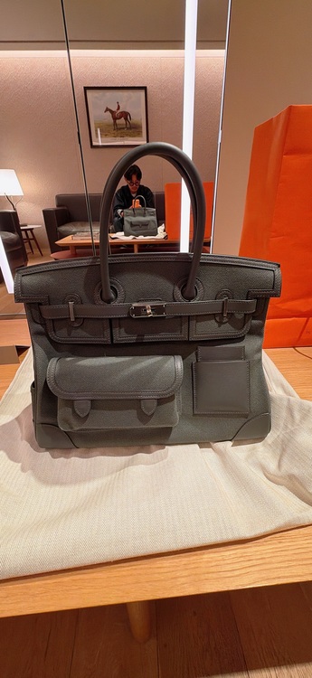 エルメス バーキン （ブランドバッグ）の商品画像 - 査定依頼日：2025年10月30日 - 最高査定価格：4,000,000円