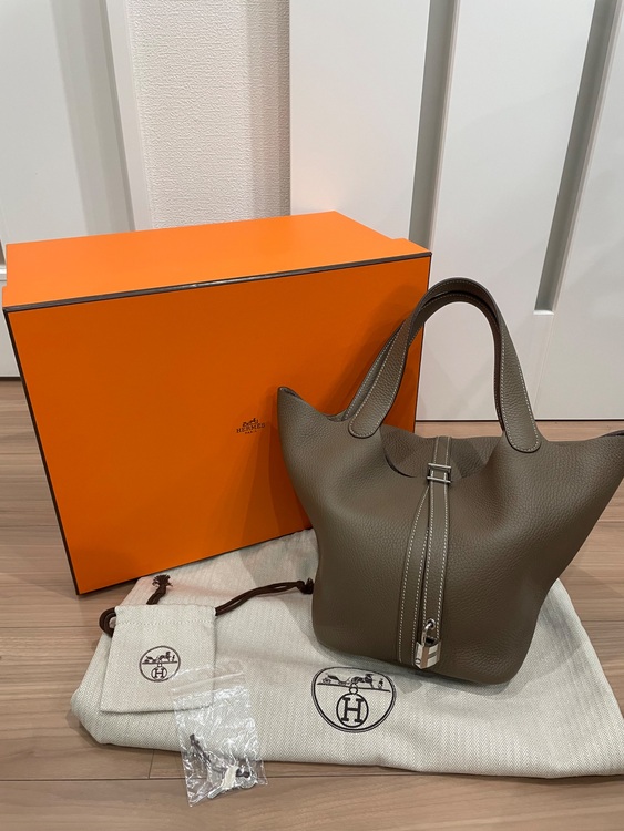 ピコタン（ブランドバッグ）の商品画像 - 査定依頼日：2025年10月8日 - 最高査定価格：450,000円