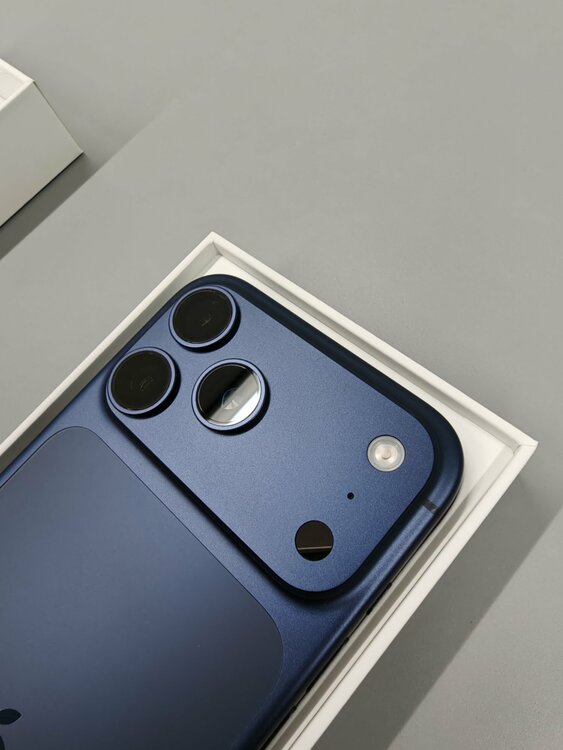 iPhone17promax（スマホ）の商品画像 - 査定依頼日：2026年8月23日 - 最高査定価格：169,000円