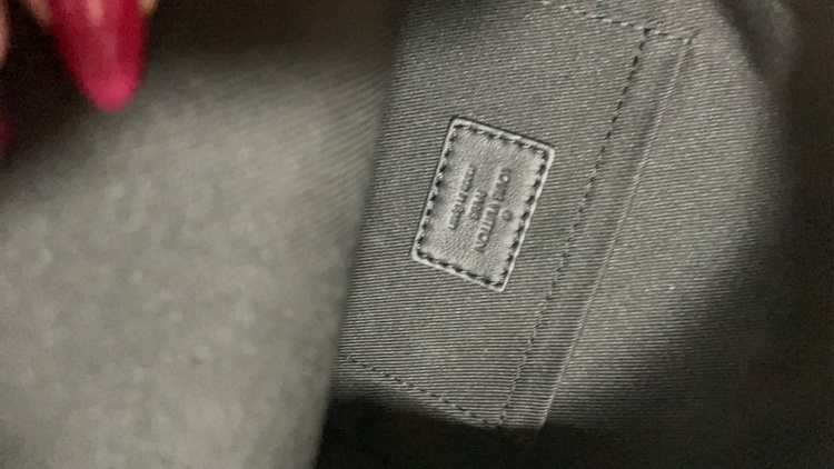 M44873（ブランドバッグ）の商品画像 - 査定依頼日：2026年3月30日 - 最高査定価格：210,000円