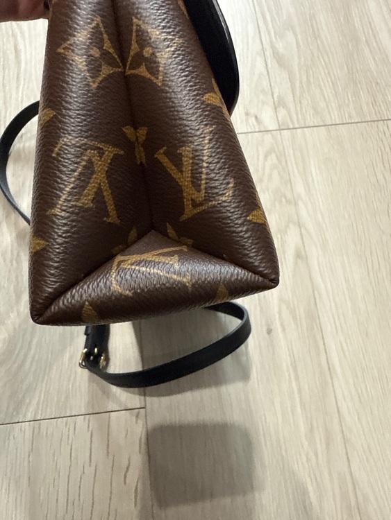 ロッキーBB（ブランドバッグ）の商品画像 - 査定依頼日：2025年6月25日 - 最高査定価格：180,000円