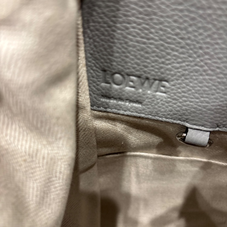 ロエベハンモック（ブランドバッグ）の商品画像 - 査定依頼日：2025年10月12日 - 最高査定価格：100,000円