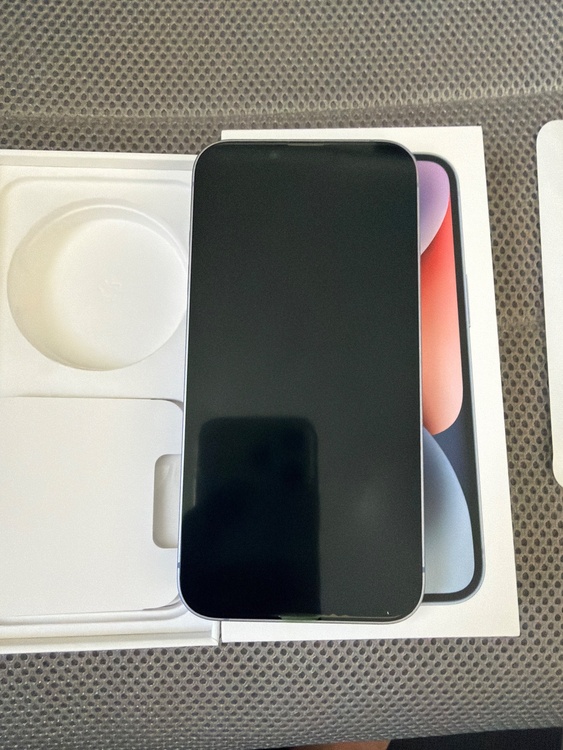 iPhone iPhone 14 256GB Softbank（スマホ）の商品画像 - 査定依頼日：2026年10月13日 - 最高査定価格：51,000円