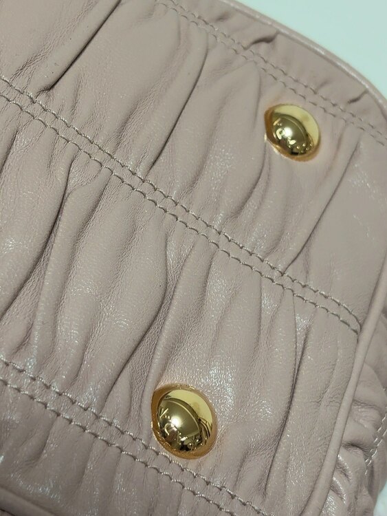 プラダ  （ブランドバッグ）の商品画像 - 査定依頼日：2025年2月23日 - 最高査定価格：70,000円