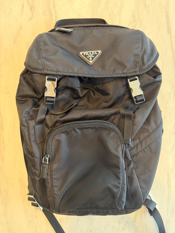 プラダ　リュック　1BZ039（ブランドバッグ）の商品画像 - 査定依頼日：2025年9月22日 - 最高査定価格：110,000円
