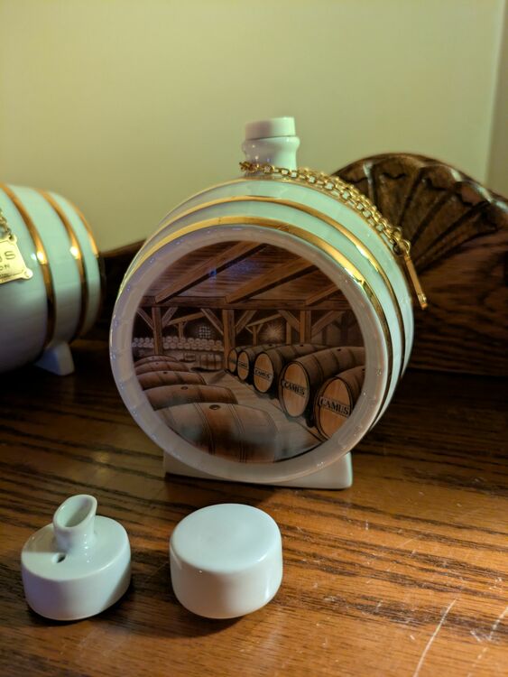 ブランデー カミュ （お酒）の商品画像 - 査定依頼日：2025年7月3日 - 最高査定価格：2,000円