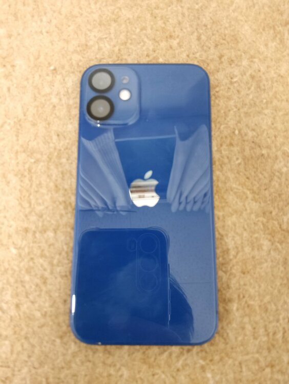 iPhone 12 mini 64GB au（スマホ）の商品画像 - 査定依頼日：2026年1月9日 - 最高査定価格：15,000円