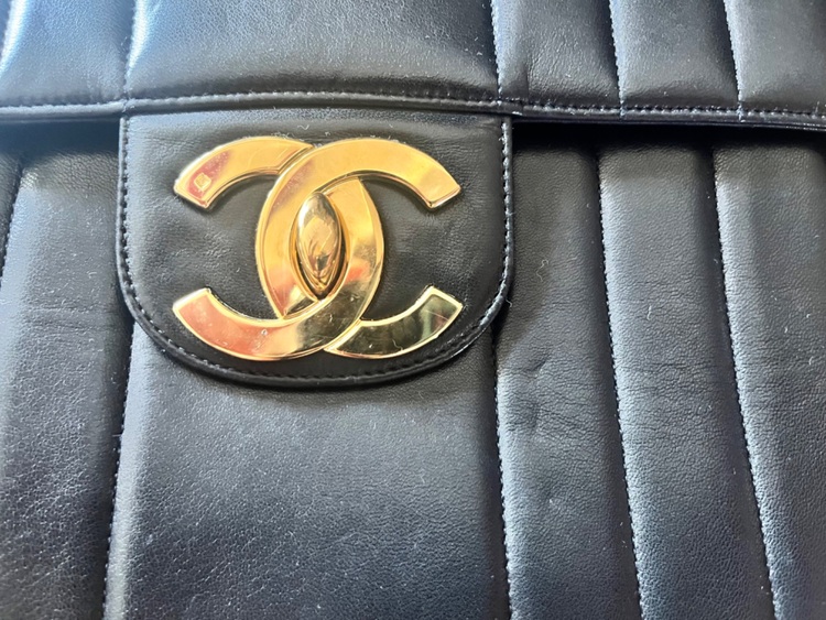 CHANEL 3番台 ヴィンテージ ラムスキン 大型 ココマーク（ブランドバッグ）の商品画像 - 査定依頼日：2025年7月17日 - 最高査定価格：450,000円