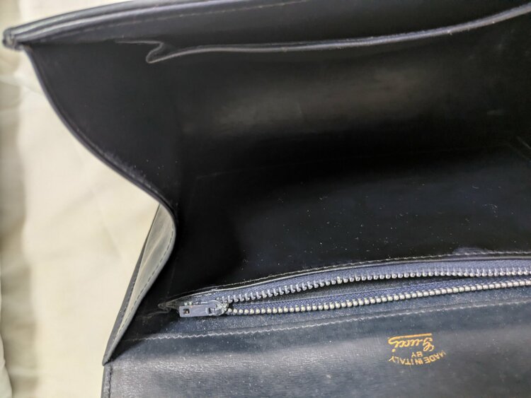 ショルダー（ブランドバッグ）の商品画像 - 査定依頼日：2026年10月11日 - 最高査定価格：22,000円