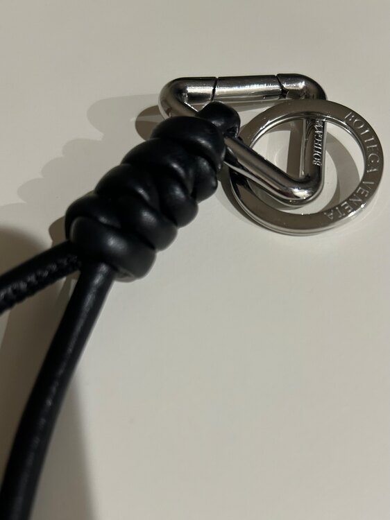 ボッテガ・ヴェネタ  （ブランドバッグ）の商品画像 - 査定依頼日：2025年5月18日 - 最高査定価格：15,000円