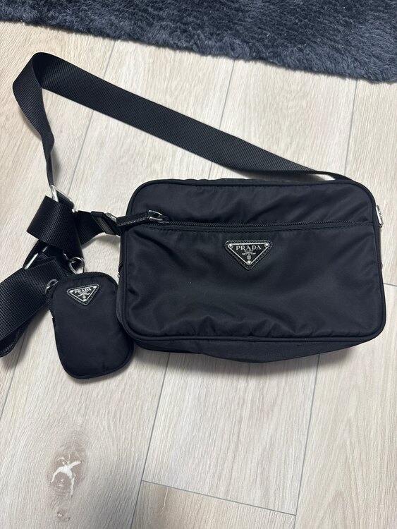 プラダ  （ブランドバッグ）の商品画像 - 査定依頼日：2025年4月23日 - 最高査定価格：100,000円