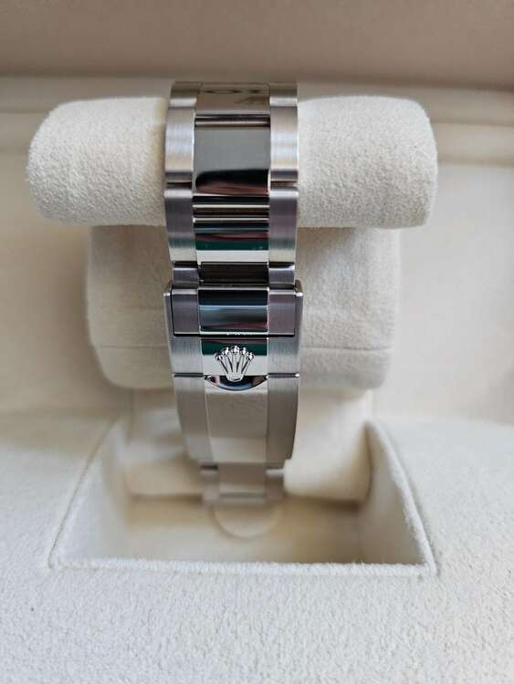 ロレックス GMTマスター 126719BLRO（高級時計）の商品画像 - 査定依頼日：2025年2月3日 - 最高査定価格：6,000,000円