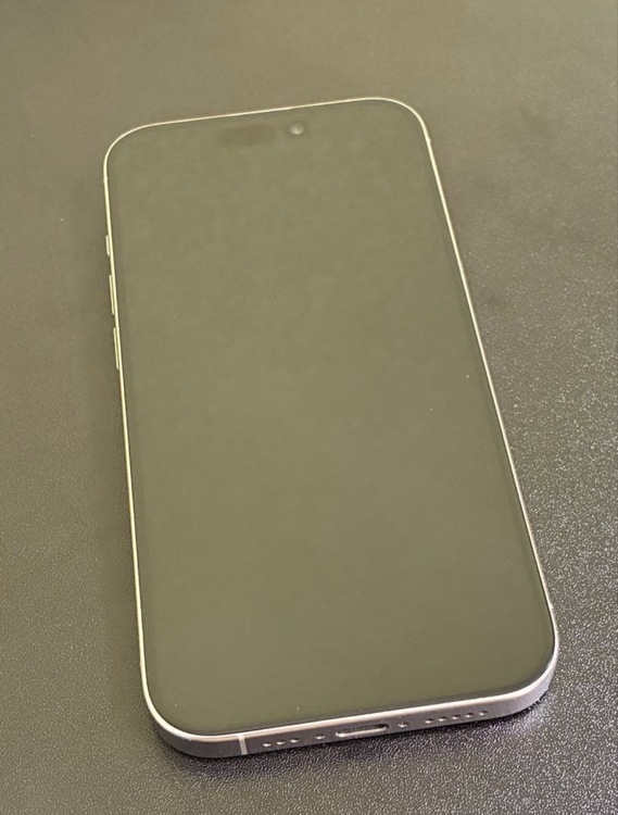 iPhone 15 Pro 256GB Softbank（スマホ）の商品画像 - 査定依頼日：2026年3月15日 - 最高査定価格：76,000円