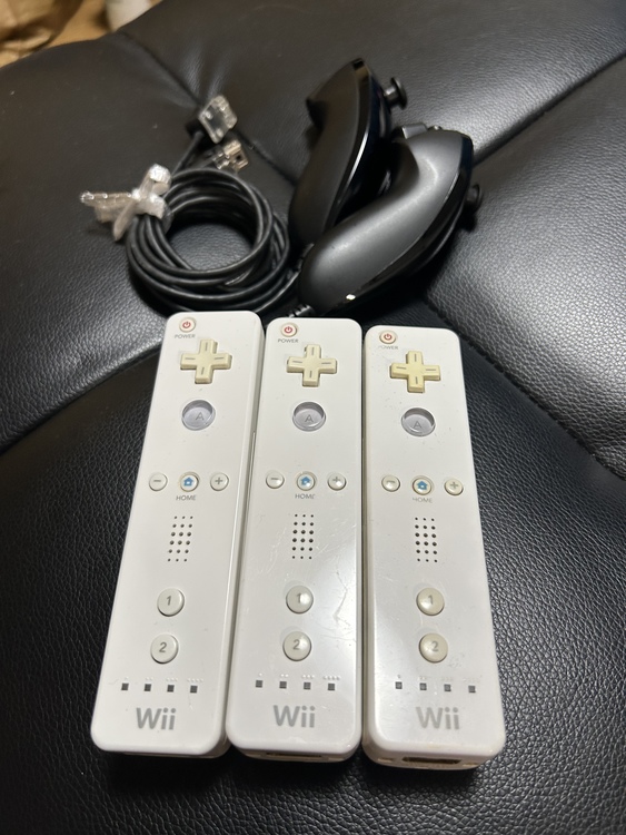 WiiU（ゲーム機本体・ゲームソフト）の商品画像 - 査定依頼日：2023年10月19日 - 最高査定価格：3,000円