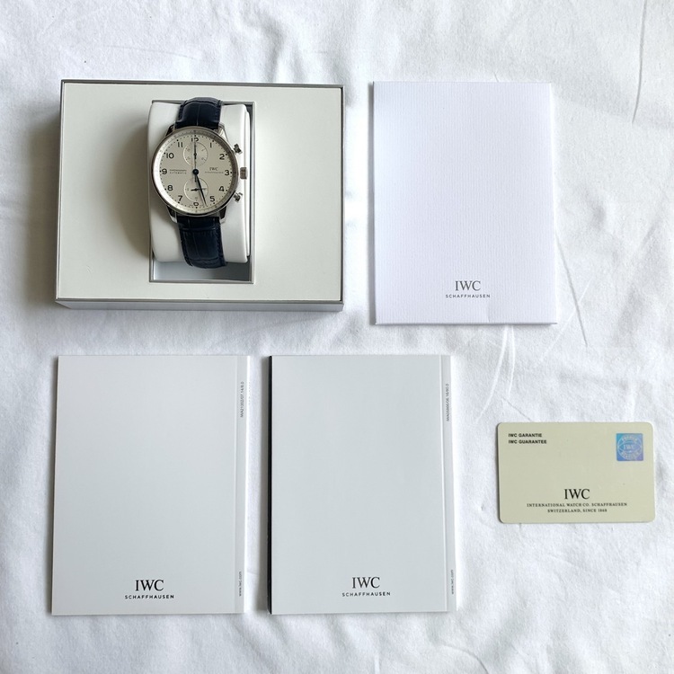 IWC ポルトギーゼ IW37144（高級時計）の商品画像 - 査定依頼日：2026年2月1日 - 最高査定価格：560,000円