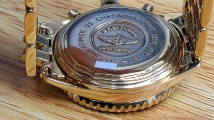 Breitling Navitimer Tropicaldial 92（高級時計）の商品画像 - 査定依頼日：2026年1月12日 - 最高査定価格：3,080,000円