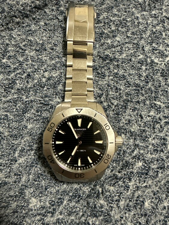 タグホイヤー アクアレーサー （高級時計）の商品画像 - 査定依頼日：2025年3月28日 - 最高査定価格：180,000円