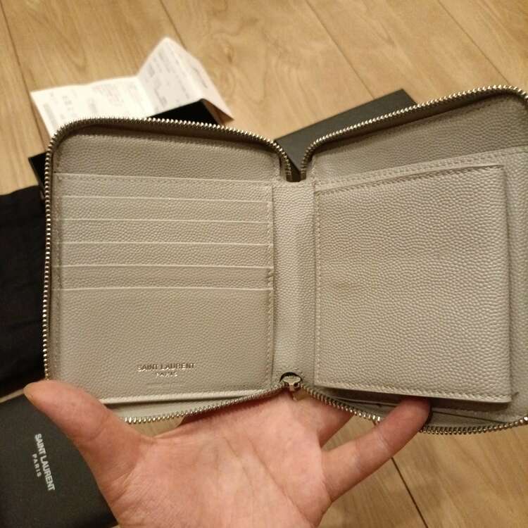 582112 BOWA2 1723（ブランド財布・小物）の商品画像 - 査定依頼日：2025年5月22日 - 最高査定価格：26,000円