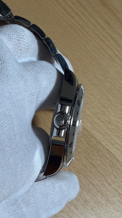 ロレックス エクスプローラー 226570（高級時計）の商品画像 - 査定依頼日：2026年1月15日 - 最高査定価格：1,800,000円