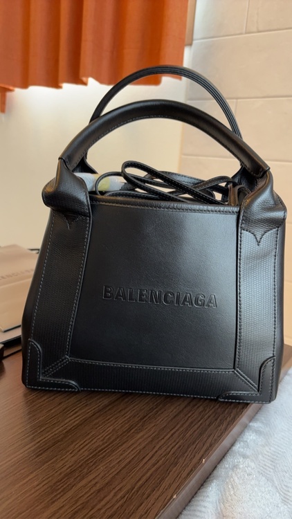 バレンシアガ  （ブランドバッグ）の商品画像 - 査定依頼日：2025年12月27日 - 最高査定価格：74,000円