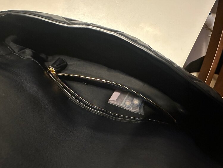 バゲッドミディアム（ブランドバッグ）の商品画像 - 査定依頼日：2025年4月15日 - 最高査定価格：130,000円