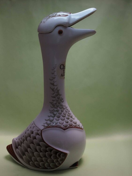 ブランデー カミュ （お酒）の商品画像 - 査定依頼日：2025年4月1日 - 最高査定価格：10,500円