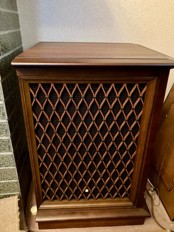 買取査定お願いします。  PIONEER S-5  MULTI-AMP SYST（ピアノ・楽器・PA機材）の商品画像 - 査定依頼日：2025年12月27日 - 最高査定価格：100,000円