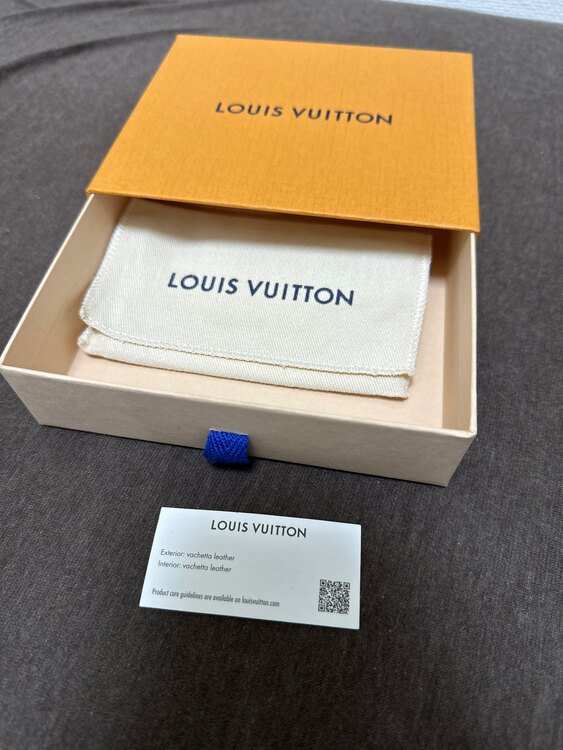 財布（ブランド財布・小物）の商品画像 - 査定依頼日：2025年3月21日 - 最高査定価格：30,000円