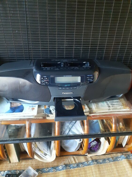 パナソニックCDラジカセrx-dt701（オーディオ・スピーカー）の商品画像 - 査定依頼日：2026年3月21日 - 最高査定価格：100,000円