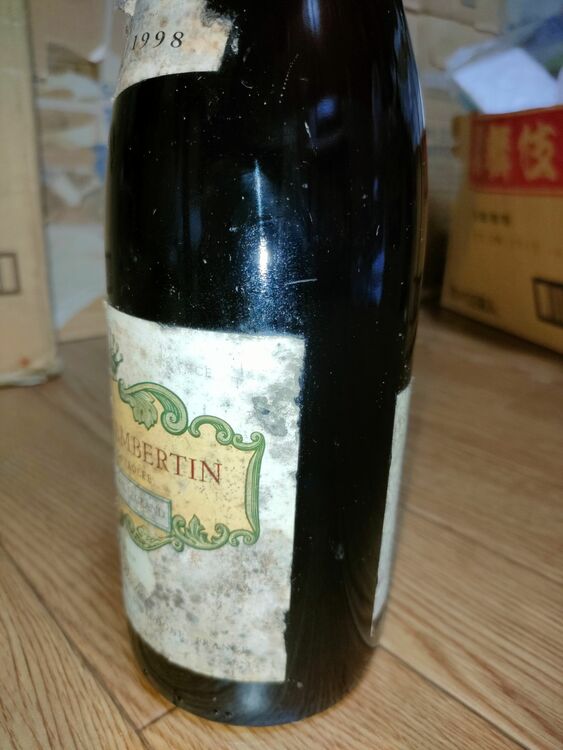 ジュヴレ シャンベルタン  ラ キューヴ ドゥ ジェネラル ルグラン1998年（お酒）の商品画像 - 査定依頼日：2025年9月8日 - 最高査定価格：300円