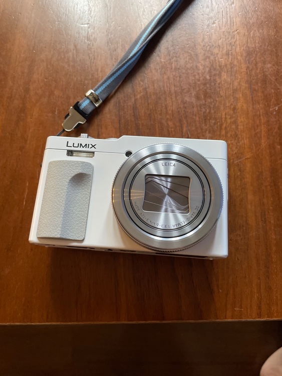 DCTZ99W（カメラ）の商品画像 - 査定依頼日：2025年10月20日 - 最高査定価格：48,000円