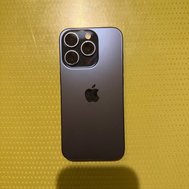 iPhone iPhone 15 Pro 256GB SIMフリー（スマホ）の商品画像 - 査定依頼日：2026年9月25日 - 最高査定価格：83,000円