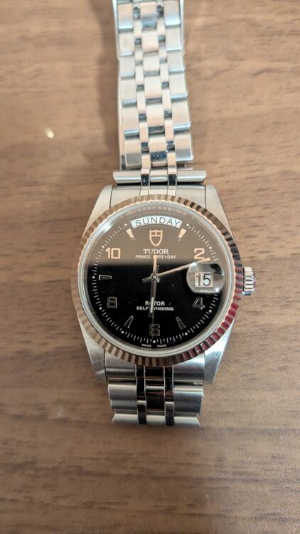 プリンスデイトデイ（高級時計）の商品画像 - 査定依頼日：2025年6月17日 - 最高査定価格：300,000円