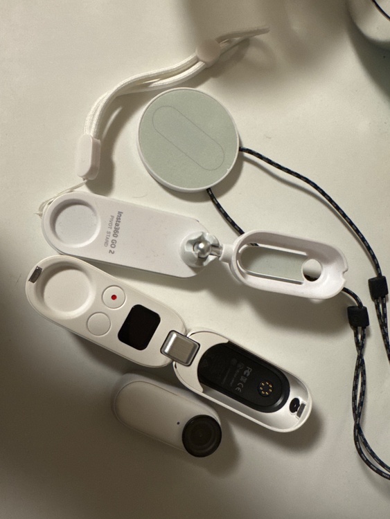 インスタ360 go2（カメラ）の商品画像 - 査定依頼日：2026年1月27日 - 最高査定価格：15,000円