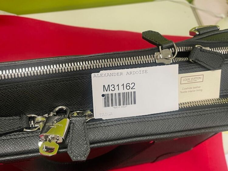 タイガ　アレクサンダーアルドワーズショルダーバッグ（ブランドバッグ）の商品画像 - 査定依頼日：2025年7月22日 - 最高査定価格：850,000円