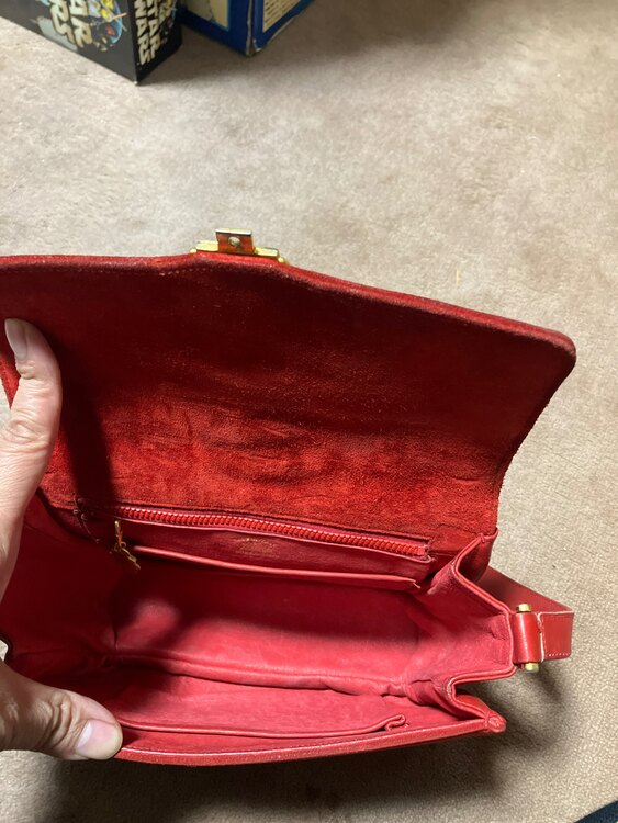 グッチ  （ブランドバッグ）の商品画像 - 査定依頼日：2025年3月31日 - 最高査定価格：25,000円