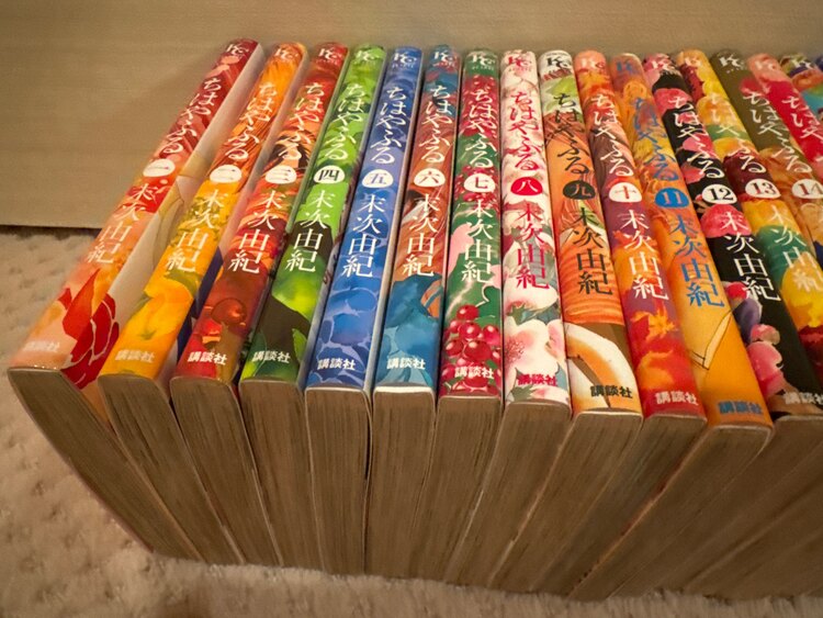 ちはやふる　第1-36巻（古本）の商品画像 - 査定依頼日：2024年12月26日 - 最高査定価格：1,000円