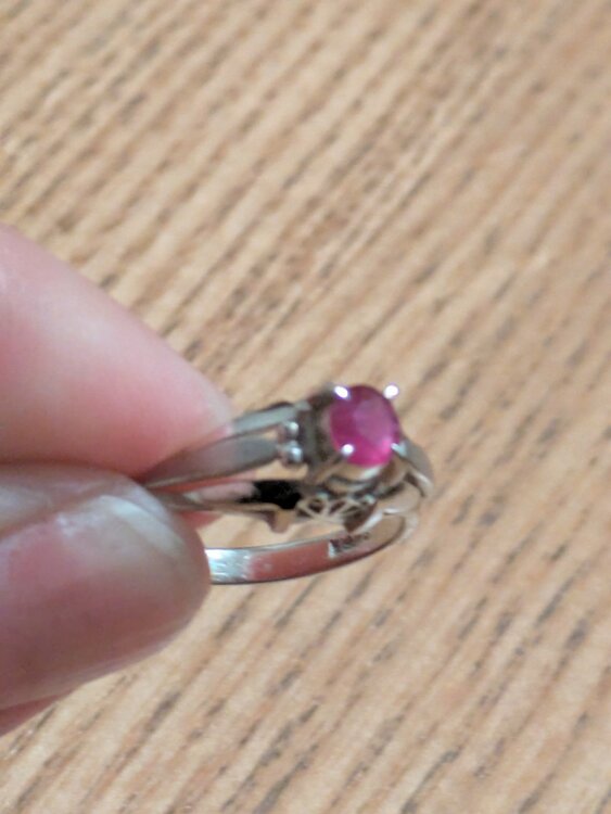 指輪（宝石）の商品画像 - 査定依頼日：2026年1月23日 - 最高査定価格：200,000円