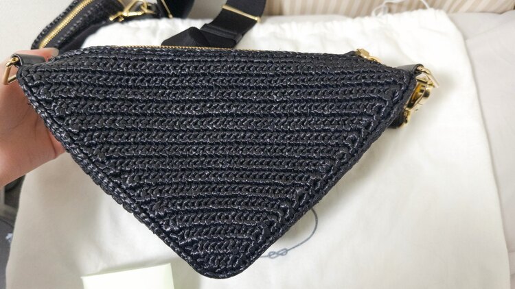 プラダ  （ブランドバッグ）の商品画像 - 査定依頼日：2025年1月19日 - 最高査定価格：165,000円