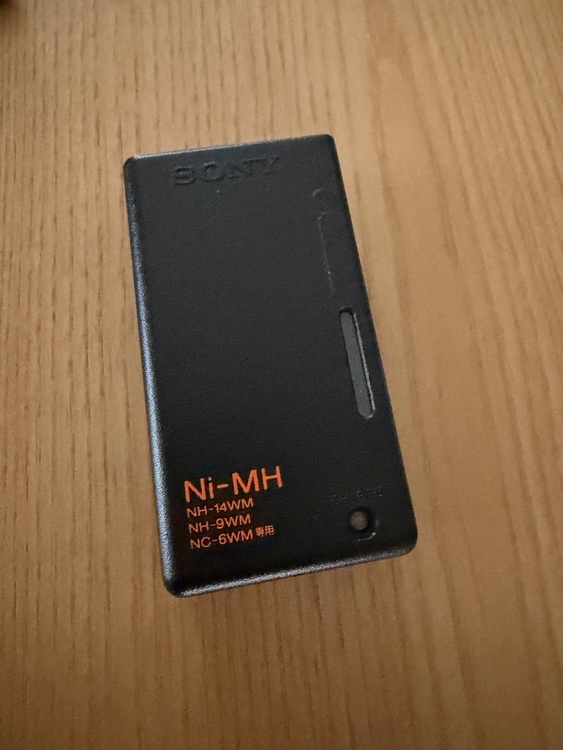 SONY MD WALKMAN MZ-E700（オーディオ・スピーカー）の商品画像 - 査定依頼日：2026年9月21日 - 最高査定価格：1,800円