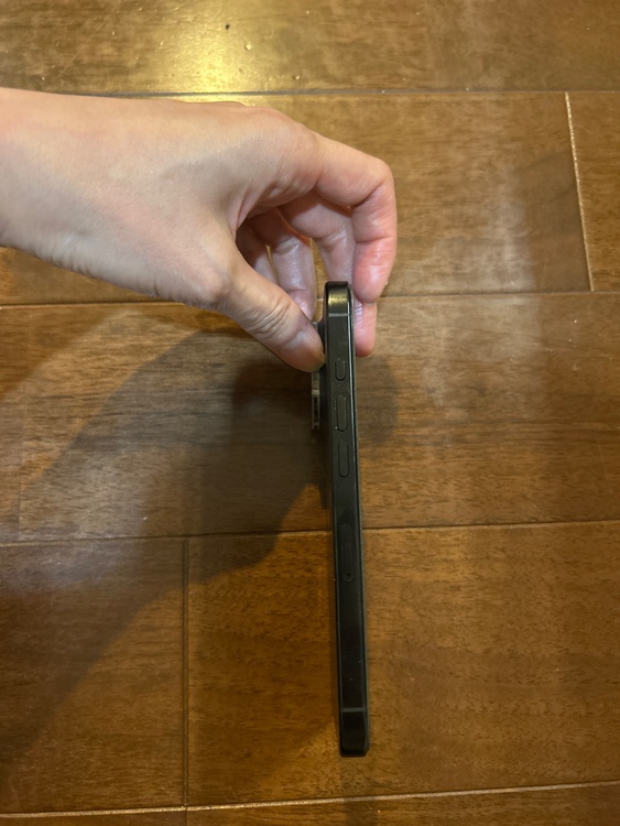 iPhone16pro 256GB  黒（スマホ）の商品画像 - 査定依頼日：2026年3月6日 - 最高査定価格：101,000円