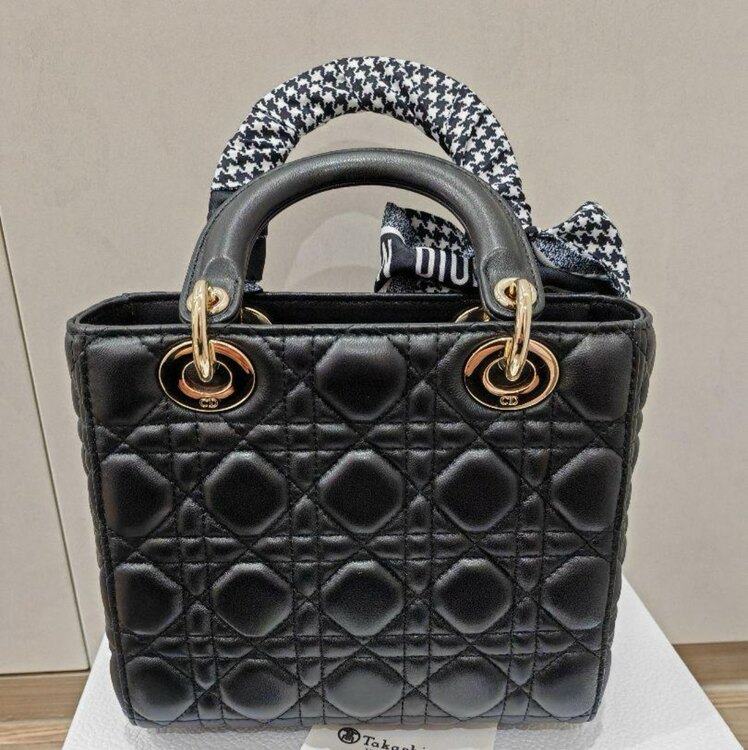 ディオール  （ブランドバッグ）の商品画像 - 査定依頼日：2025年3月26日 - 最高査定価格：400,000円