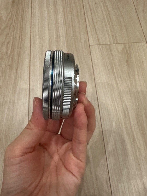 OLYMPUS M.ZUIKO DIGITAL 14-42mm F3.5-5.6 II R　　　 4545350036478（カメラ）の商品画像 - 査定依頼日：2026年8月31日 - 最高査定価格：2,100円