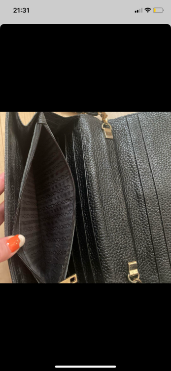 プラダ  （ブランドバッグ）の商品画像 - 査定依頼日：2025年4月30日 - 最高査定価格：100,000円